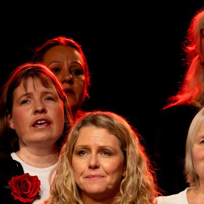 P1005512 Topazmb Face