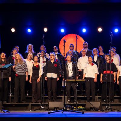 P1020052 Topazmb Face